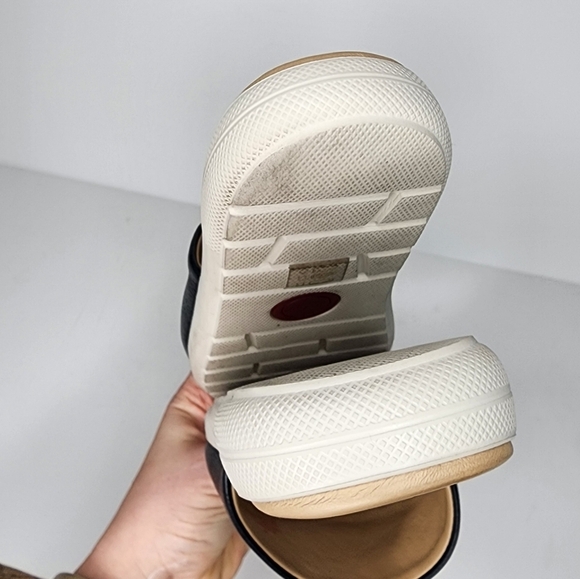 Marc Joseph New Yor Elizabeth Slide Sandals 8 - Picture 3 of 9